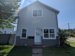 1001 Park St Unit B, Stevens Pt, WI 54481