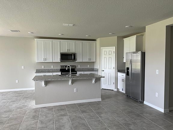 3rd image of 17302 Cagan Crossings Blvd