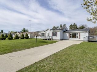 97 N Flower St, Croswell, MI 48422
