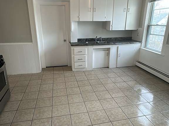 3rd image of 672 Fairmount St APT 2
