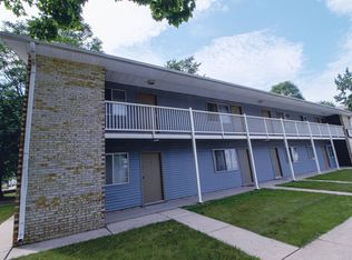 212 E White St, Champaign, IL 61820
