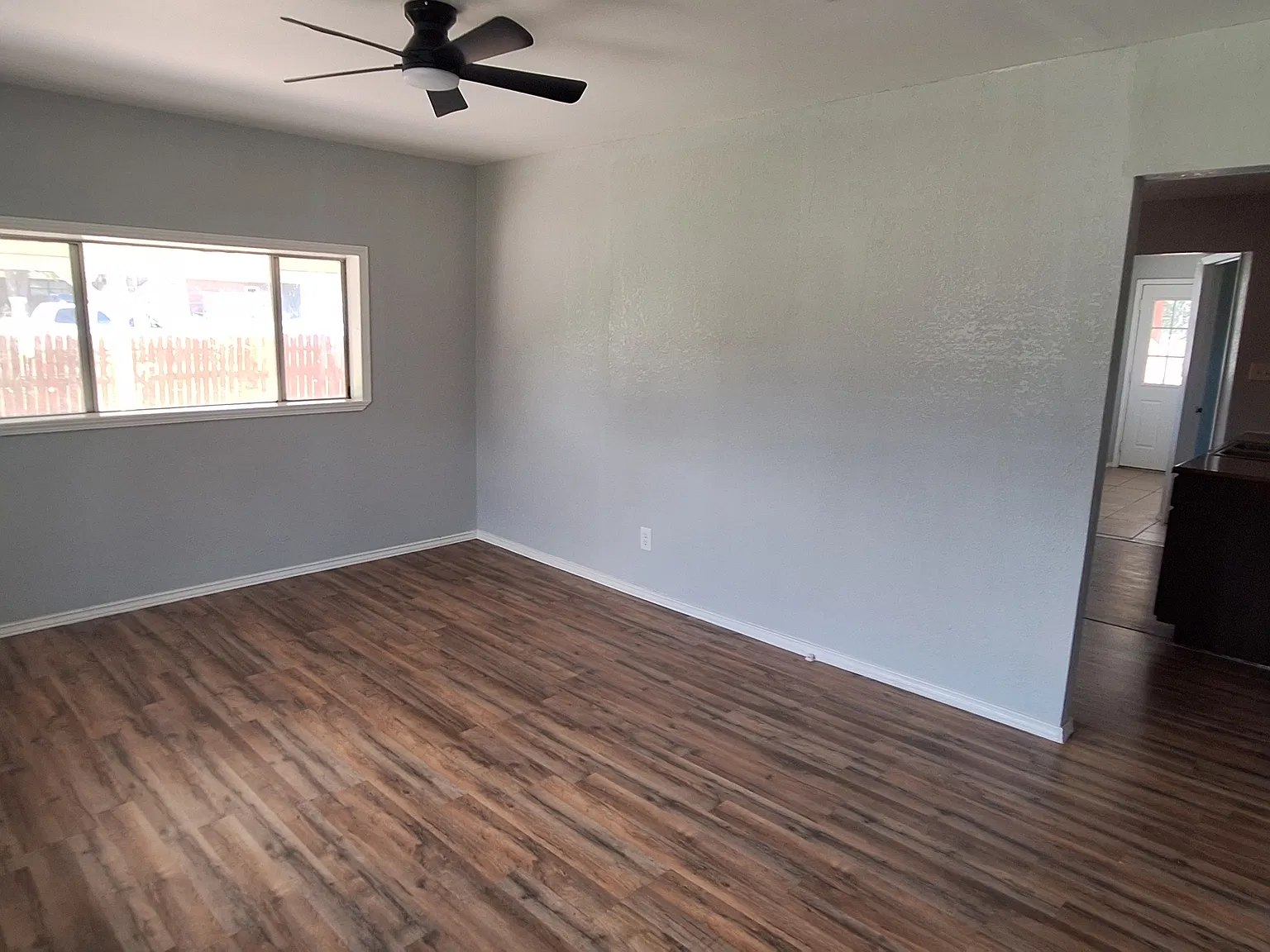 3 bed, 1316 sqft, $1,350 — Photo 4