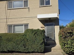 7229 N Campbell Ave, Chicago, IL 60645