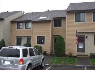 169 Greenwoods Ln, East Windsor, CT 06088