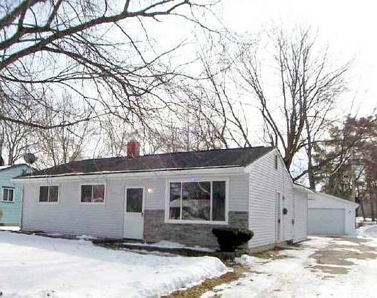 1st image of 3353 Glenbrook Dr