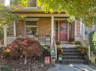 3751 Hyde Park Ave, Cincinnati, OH