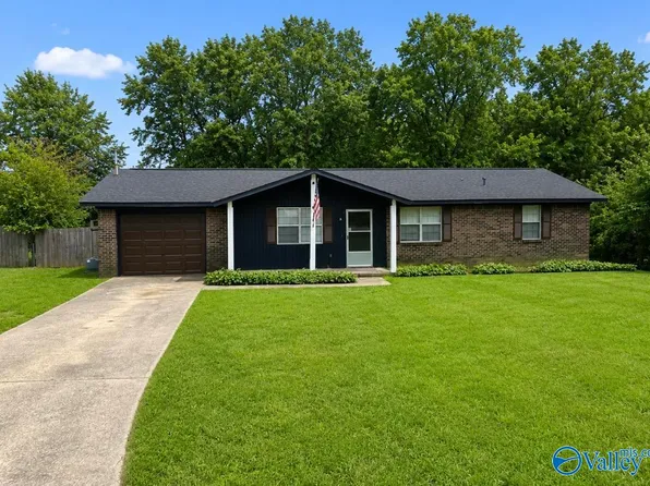 1116 Compton Ave, Albertville, AL 35950