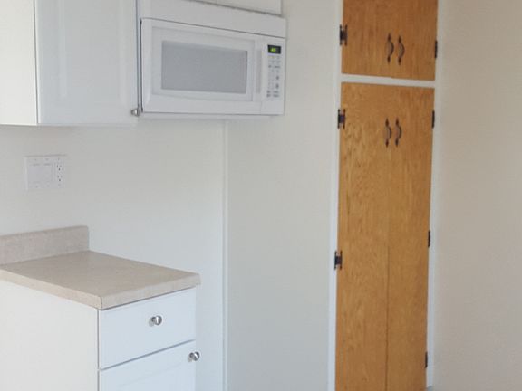 3rd image of 612 61st St