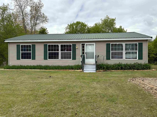 3679 Lakeshore Rd, Deckerville, MI 48427