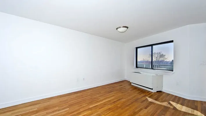Rented by Leila S Mokhtarzadeh, LREB | media 6