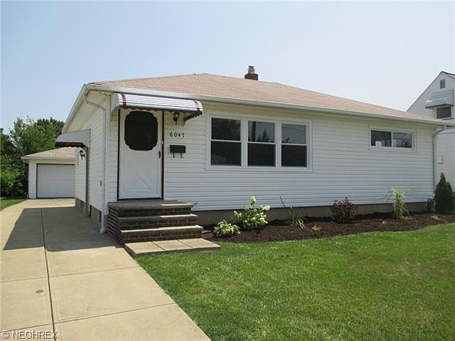 1st image of 6047 Mercer Dr