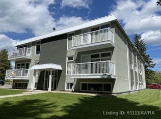 414 41st St #8, Edson, AB T7E1A2