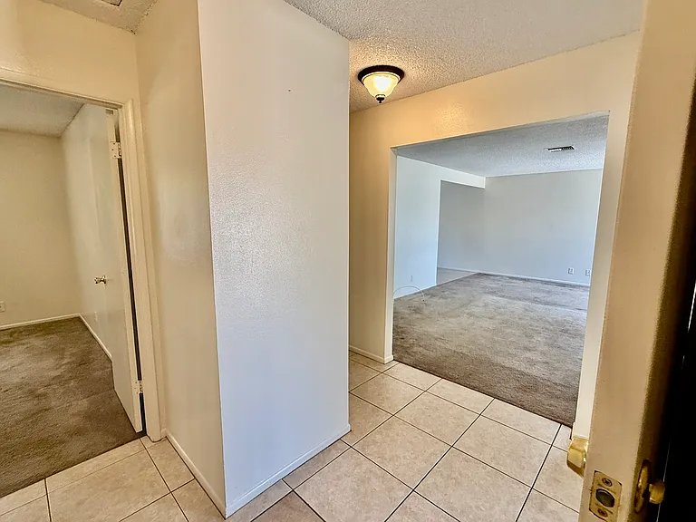 26071 Camphorwood Ave — Photo 2