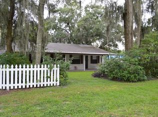 38308 South Ave, Zephyrhills, FL 33542