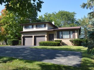 38045 N Chicago Ave, Wadsworth, IL 60083