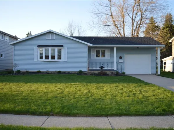 76 Sunshine Dr, Amherst, NY 14228