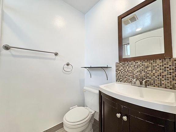 2nd image of 817 S Bedford St APT 3