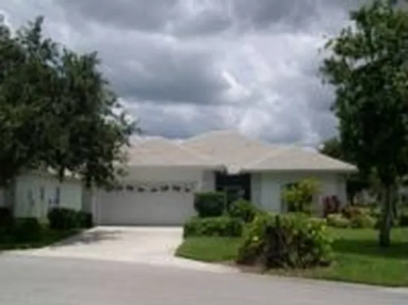 8029 Belmont Ct, Naples, FL 34113