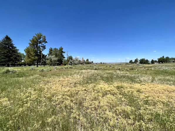 129 Lazy T Ln, Spring Creek, NV 89815