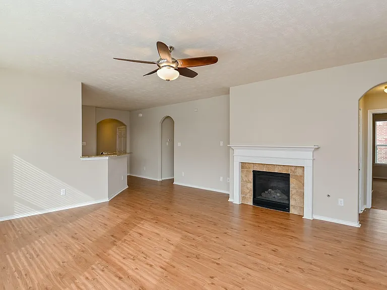 7435 Garland Mist Ln — Photo 11