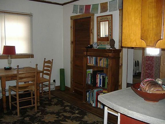 5th image of 793 N Randolph Ave