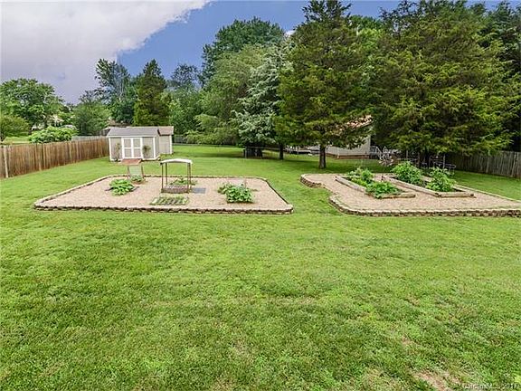 5th image of 110 Brockway Dr #55