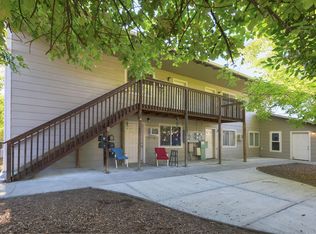 415 SE J St, Grants Pass, OR 97526