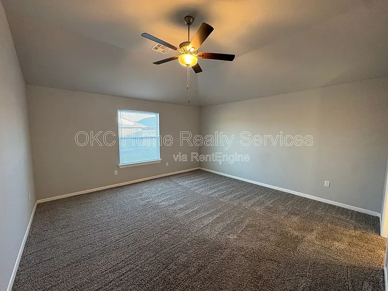 928 Dusky Valley Ln — Photo 12