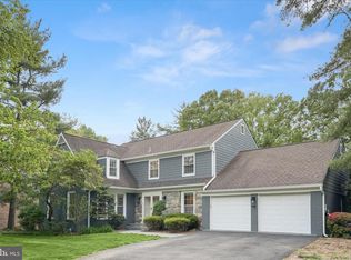 7533 Pepperell Dr, Bethesda, MD 20817
