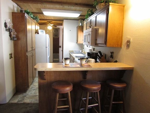 5th image of 2032 Cedarpine Ln