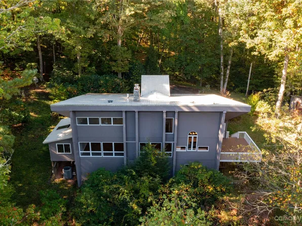 296 Don Anderson Dr, Mars Hill, NC 28754