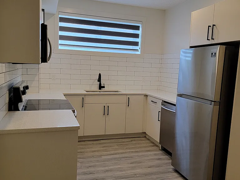2704 Chokecherry Pl SW #BASEMENT — Photo 18