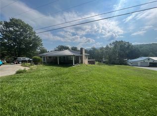 1718 Indian Creek Valley Rd, Champion, PA 15622