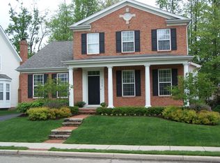 5256 Settlement Dr, New Albany, OH 43054