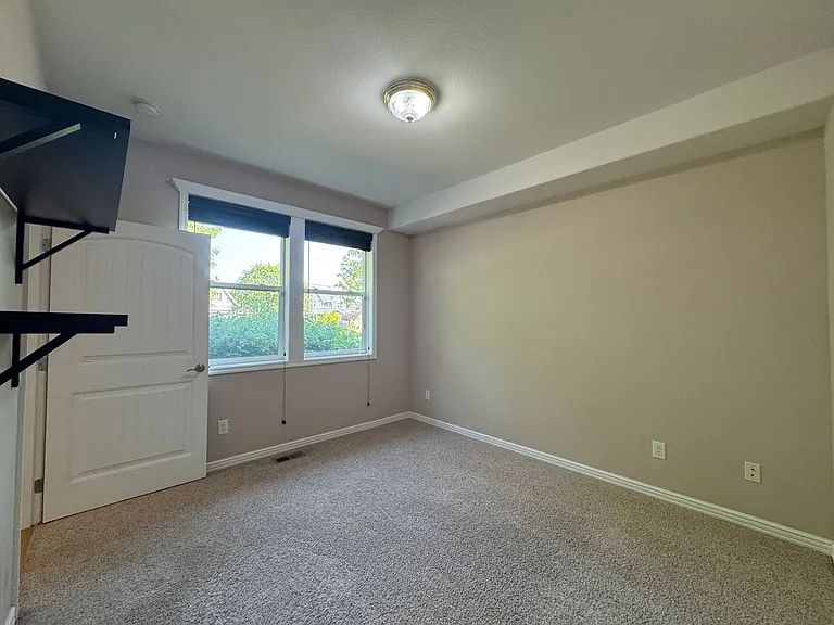 4467 Castlerock Dr — Photo 9