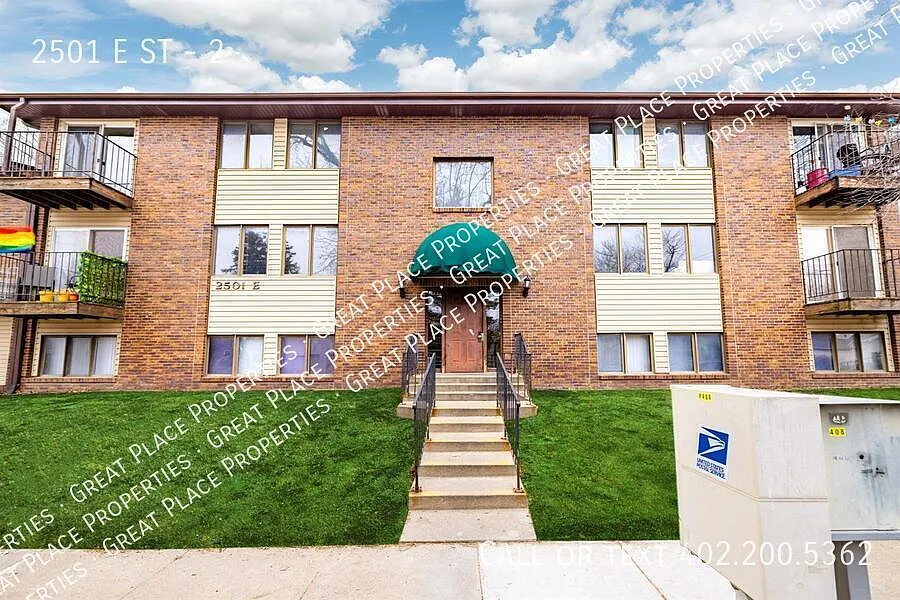 2501 E St #2