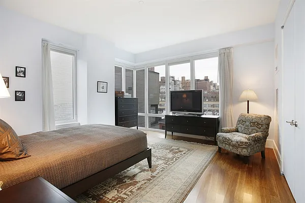 Sold by Corcoran | media 6