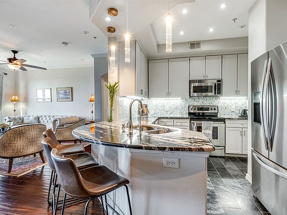4th image of 330 Las Colinas Blvd #1016