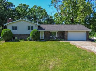 219 E Town Hall Rd, Metamora, IL 61548