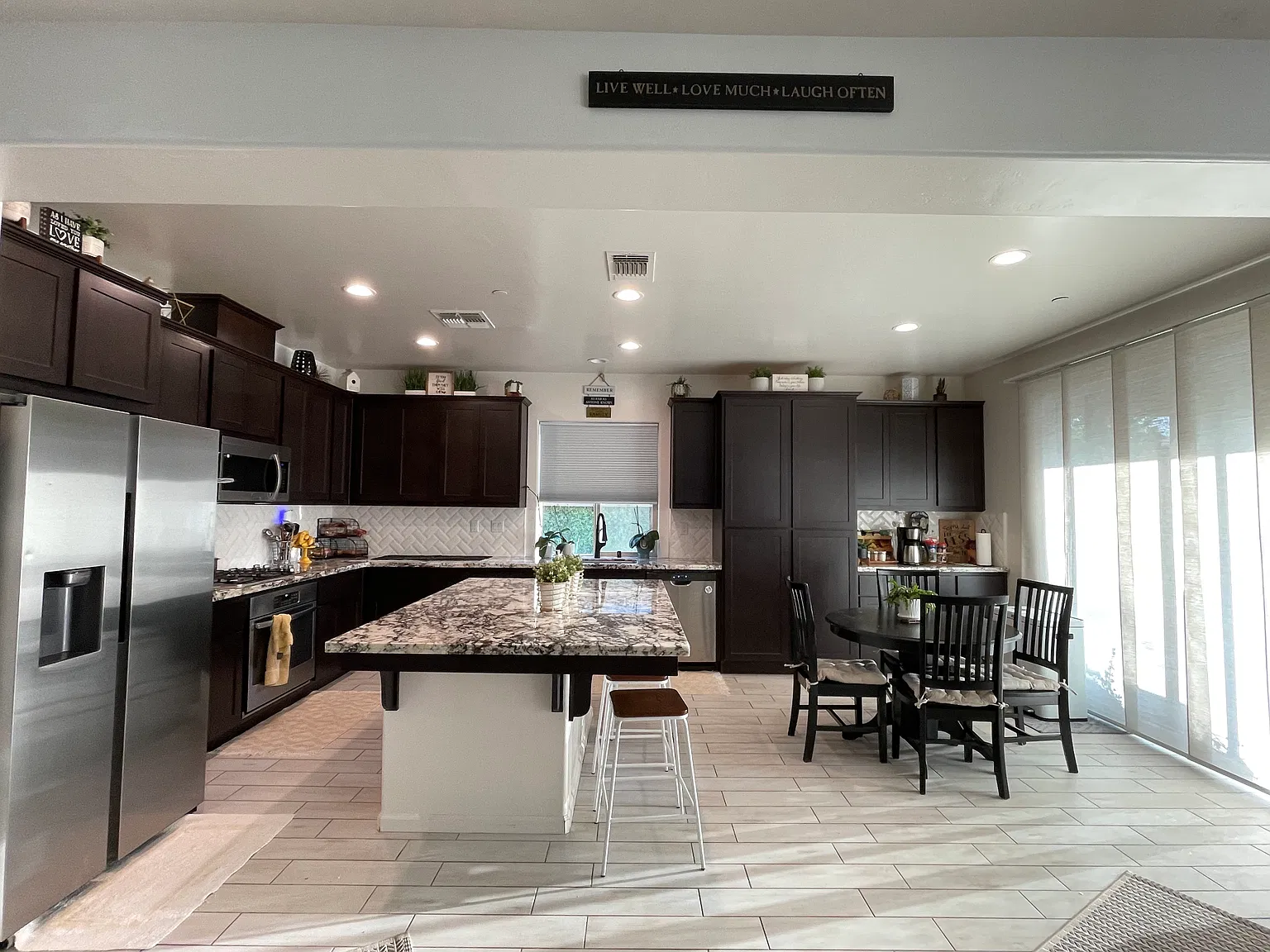 312 Hammersmith Dr — Photo 1