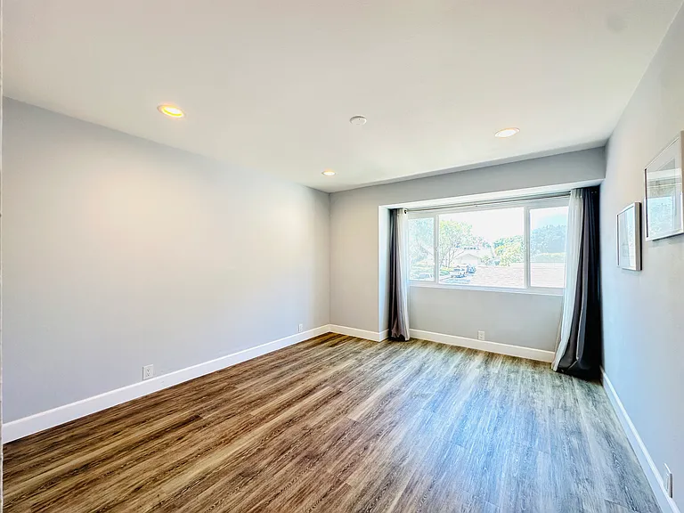 4561 Green Tree Ln — Photo 14