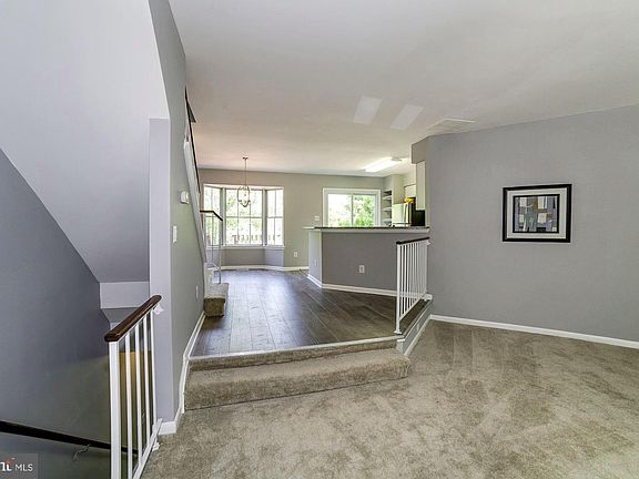 5th image of 23 Lake Park Ct #973
