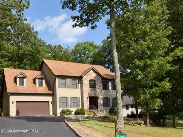 4299 Blue Mountain Xing, East Stroudsburg, PA 18301