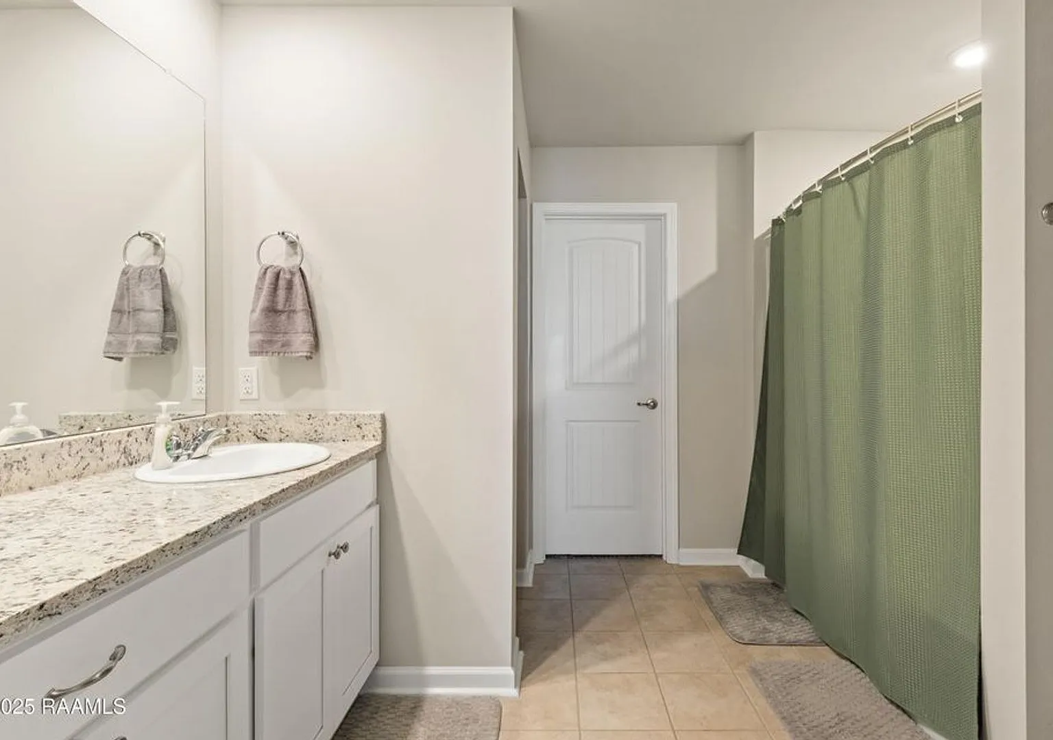 Spacious 4-Bedroom Home in Duson | Modern Living & Prime Location — Photo 1