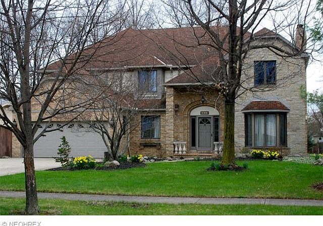 1st image of 2949 Meadow Ln
