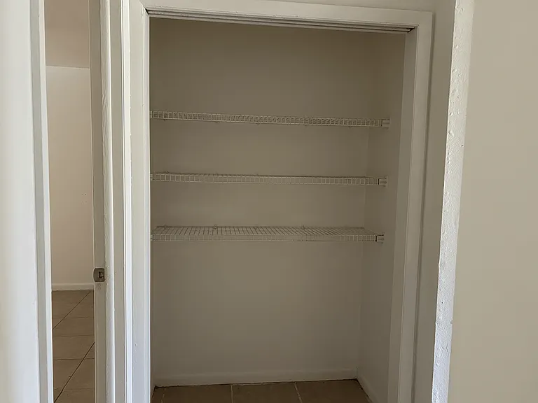 1726 E Mulberry Dr #B — Photo 7