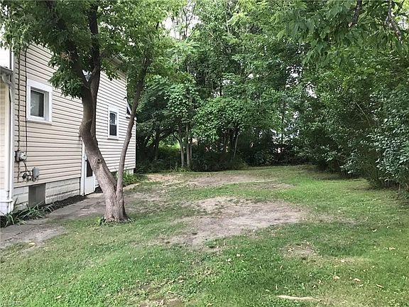 4th image of 231 Prospect Ave