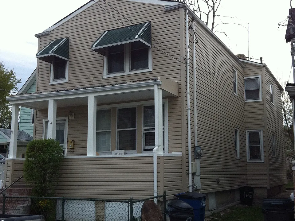 Building Photo 3