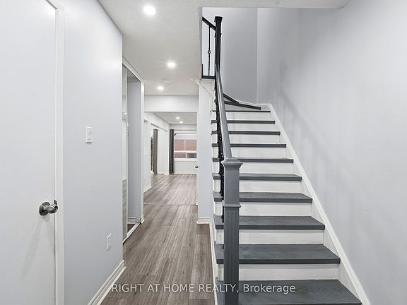 4th image of 35 Chipstead Ave #21