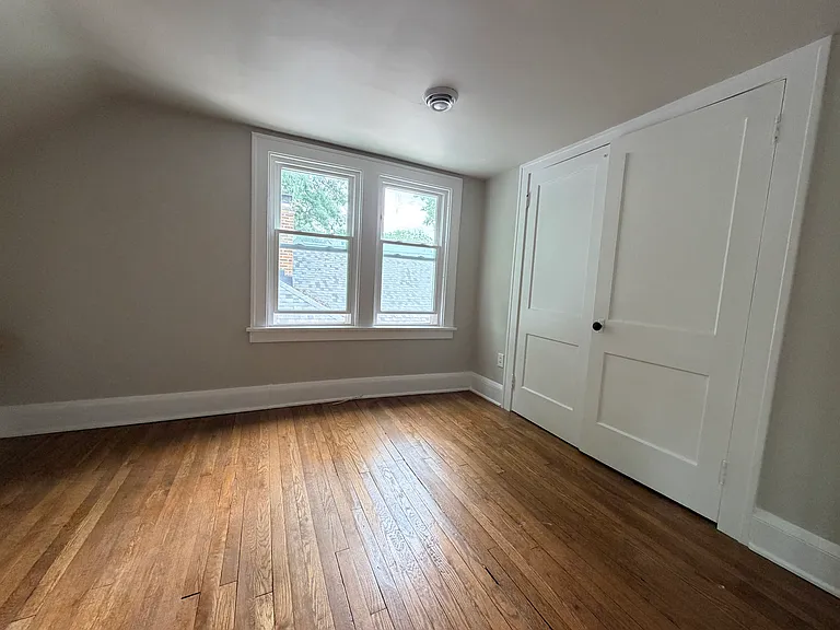 13817 Clifton Blvd #3 — Photo 9